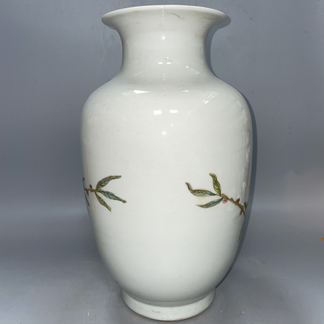Nine-year-old peach vase made in the Yongzheng period of the Qing Dynasty - Image 5 of 9