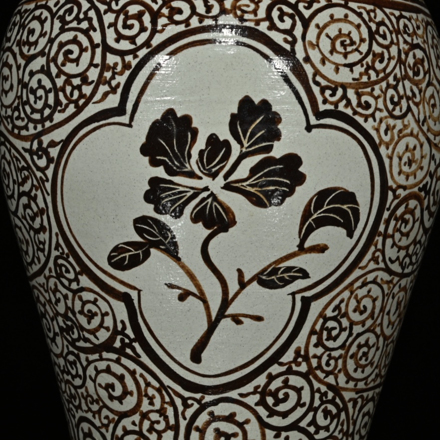 Jizhou kiln window plum vase from Song Dynasty - Image 7 of 9