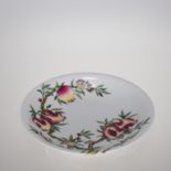 Qing Yongzheng pastel pomegranate picture plate with hundreds of seeds