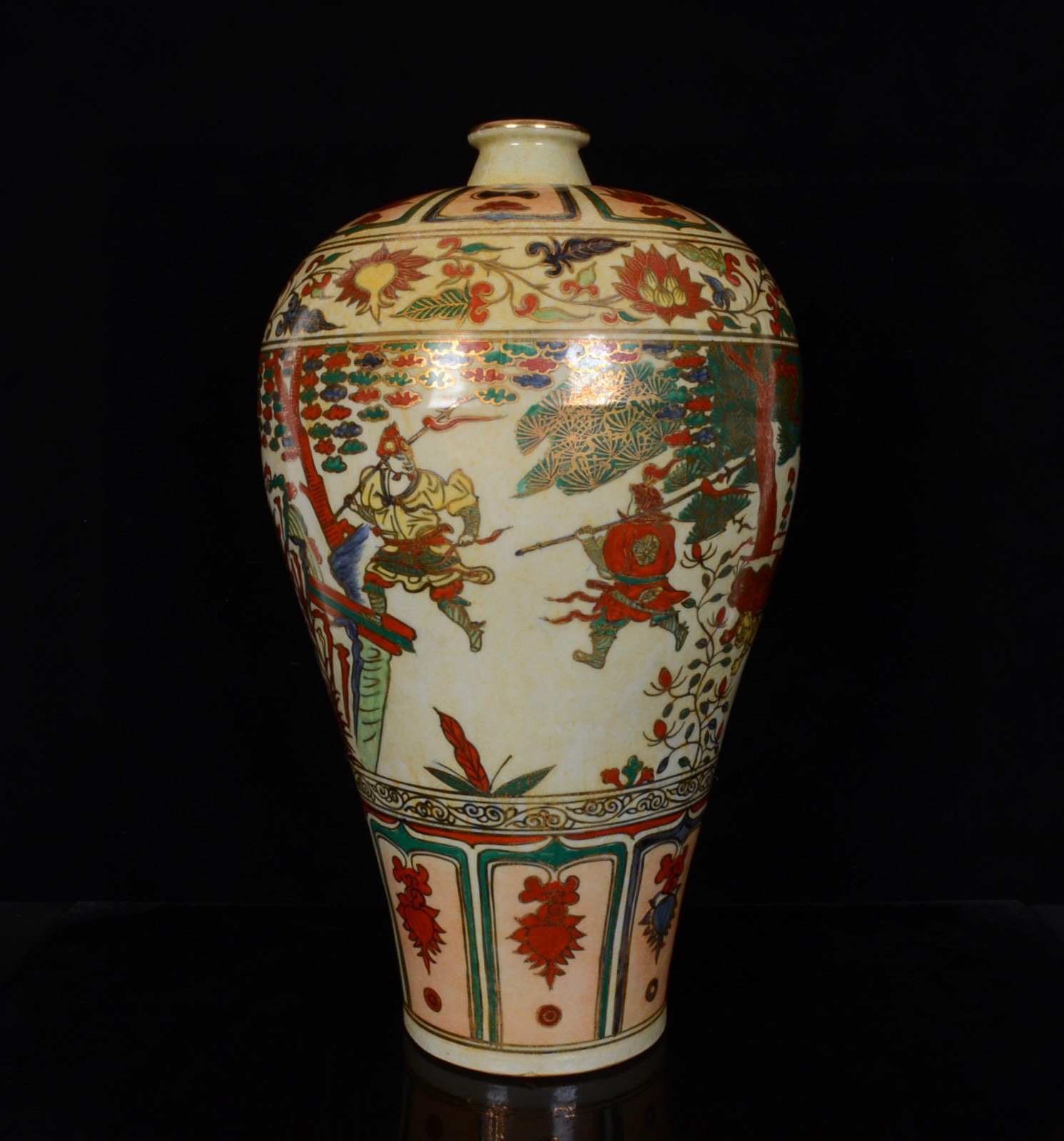 Yuan five-color gold-painted plum vase with the story of Guiguzi descending from the mountain - Image 4 of 9