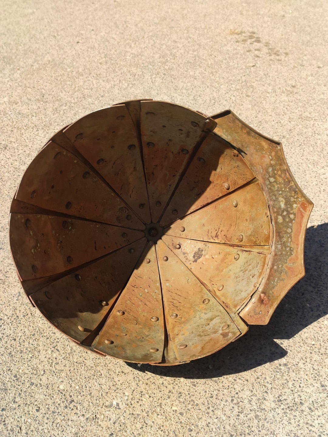 Bronze helmet. - Image 7 of 8