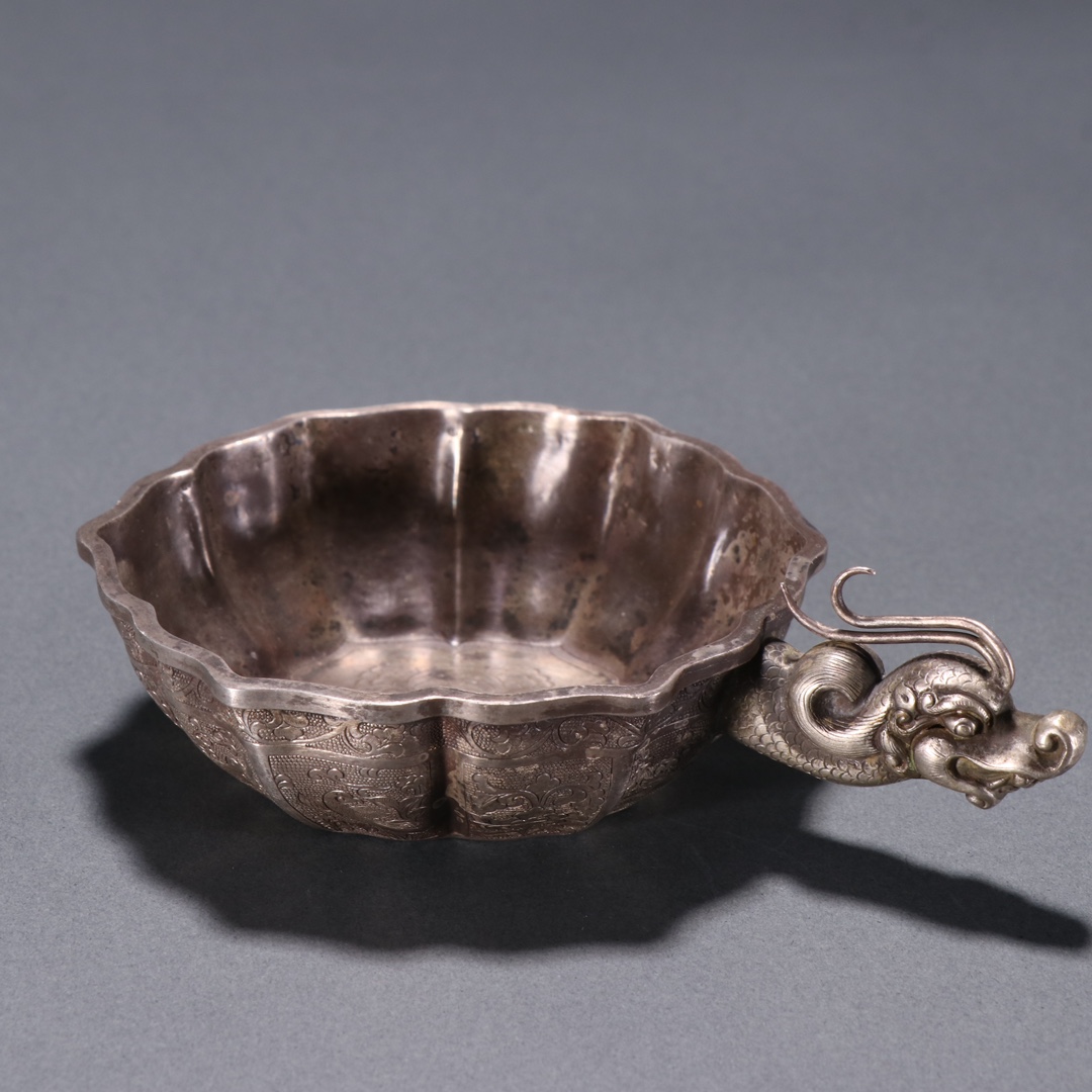 Qing Dynasty sterling silver dragon head cup - Image 5 of 9