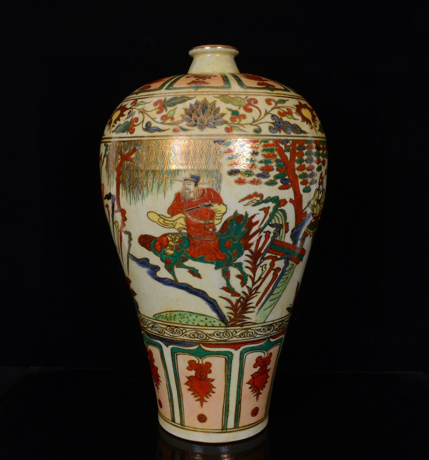 Yuan five-color gold-painted plum vase with the story of Guiguzi descending from the mountain - Image 3 of 9