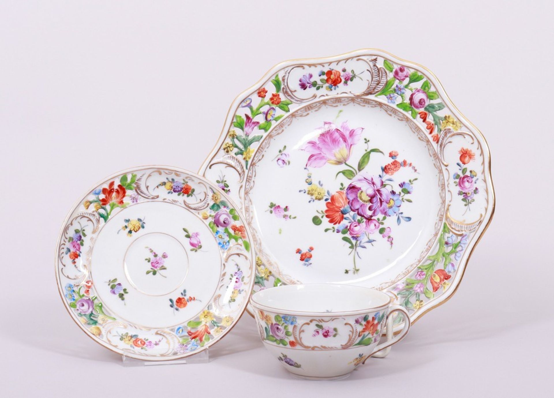 Rest of tea service with shield mark, floral decoration, 1st half 20th C. - Image 3 of 11