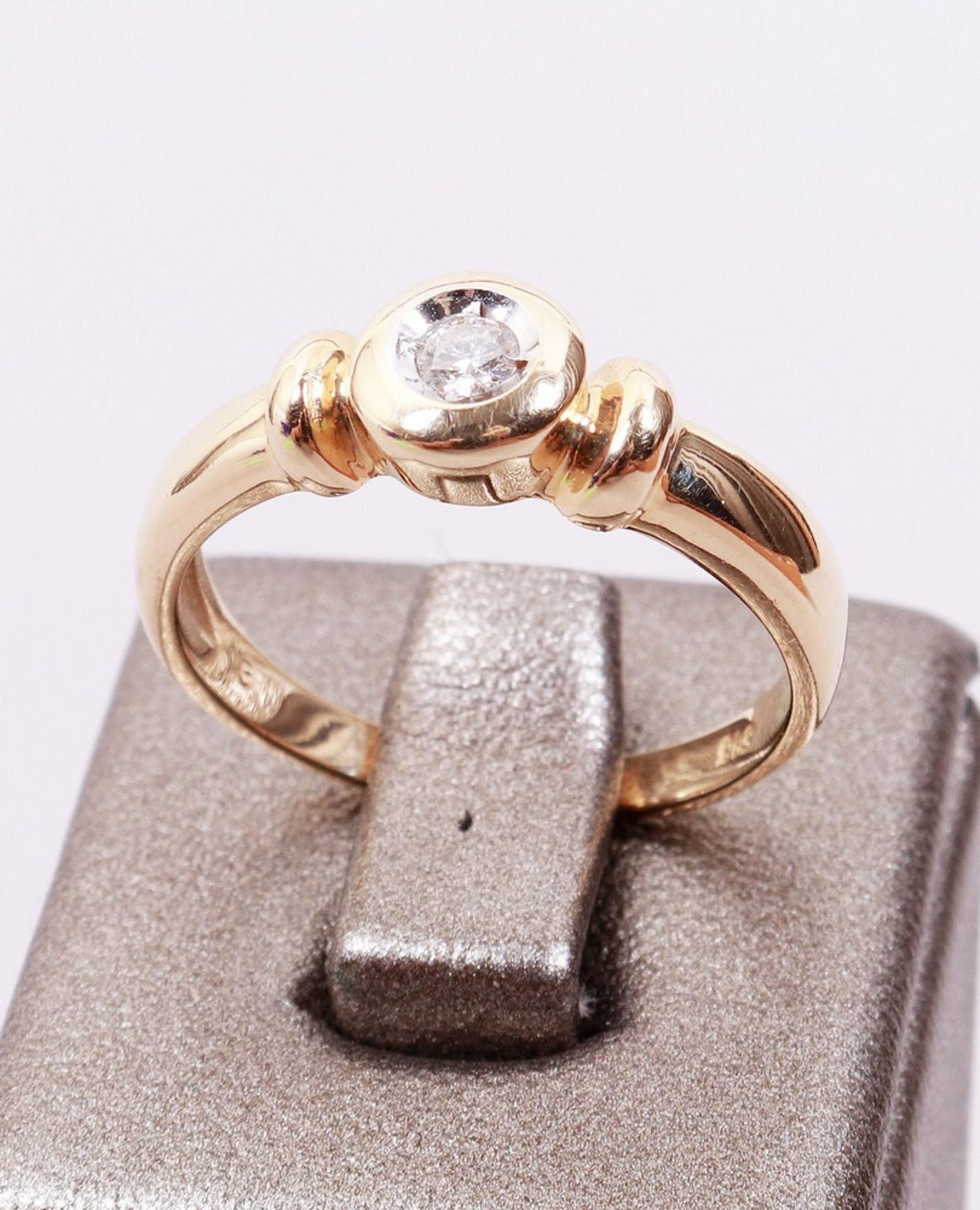 Solitaire ring - Image 3 of 5