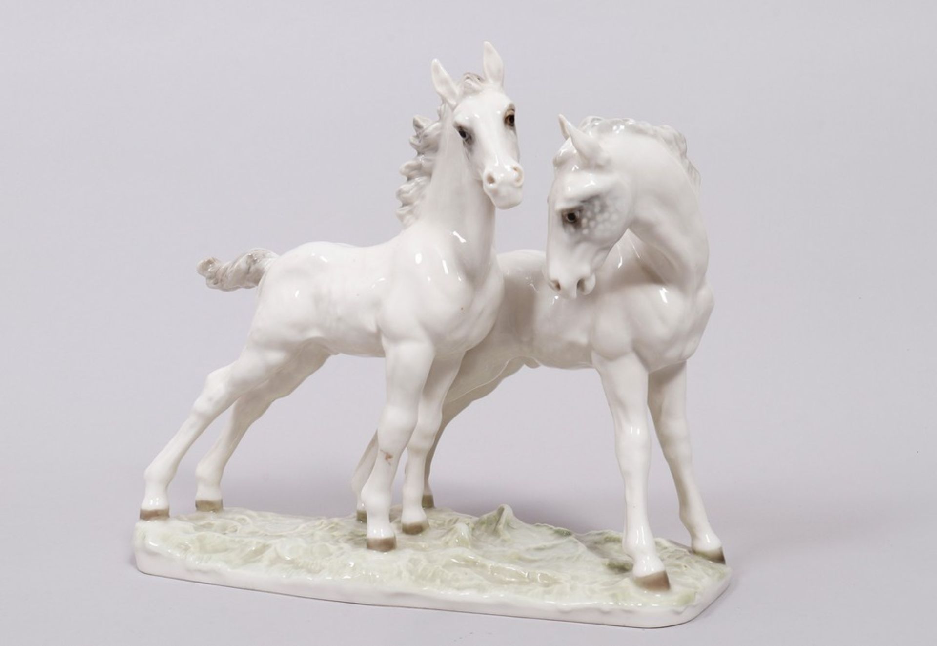 Two foals, design Karl Tutter for Hutschenreuther, manufactured 1st H. 20th C.