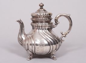 Kaffeekanne, 800er Silber, wohl Gustav Memmert, Berlin, um 1900