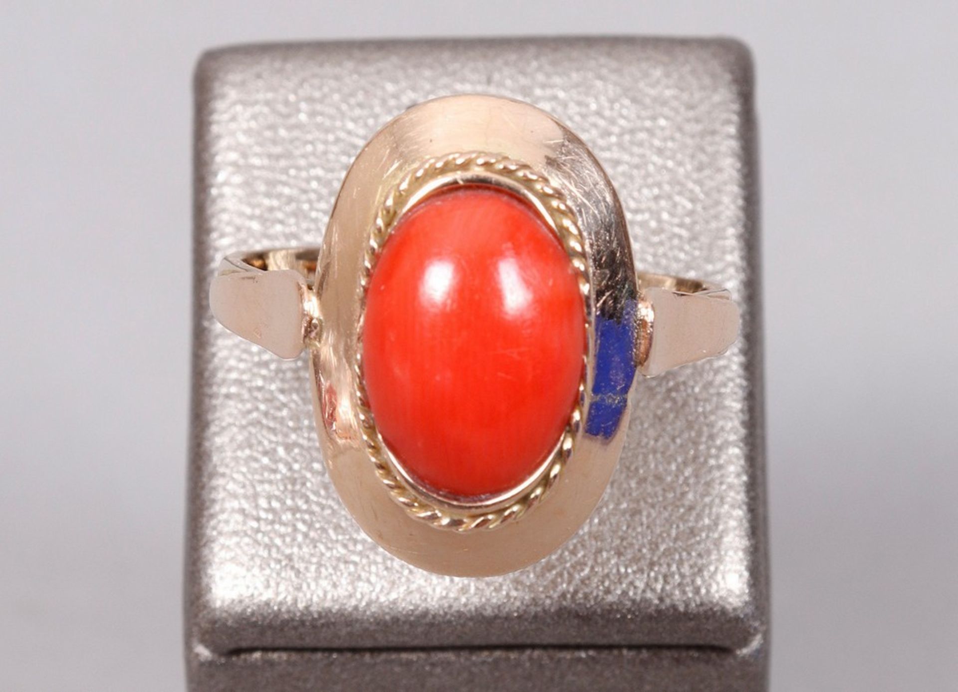 Coral ring, 585 yellow gold - Image 2 of 3