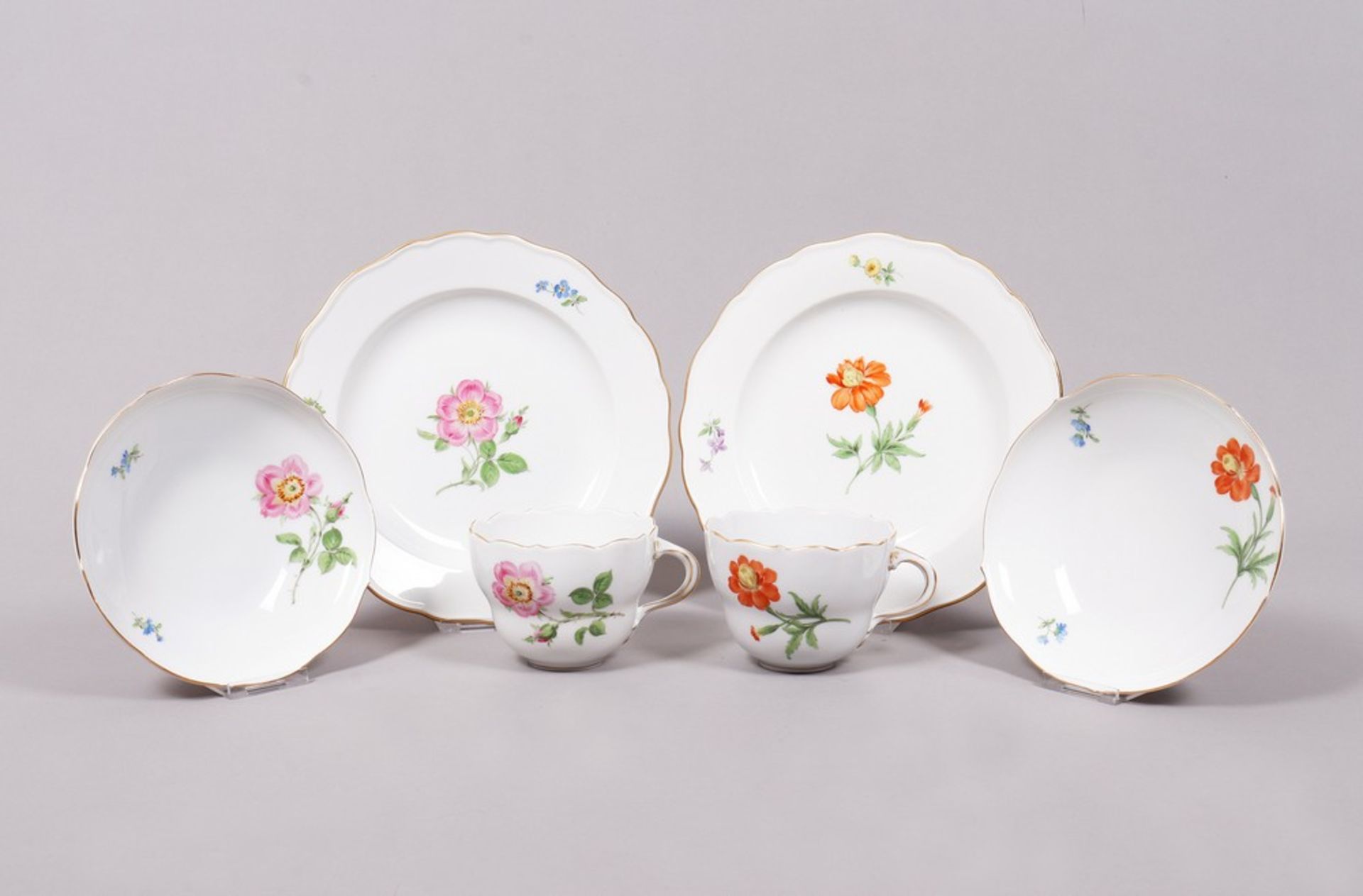 2 coffee place settings, Meissen, form "Neuer Ausschnit", decor "Deutsche Blume", middle/2nd. Half 