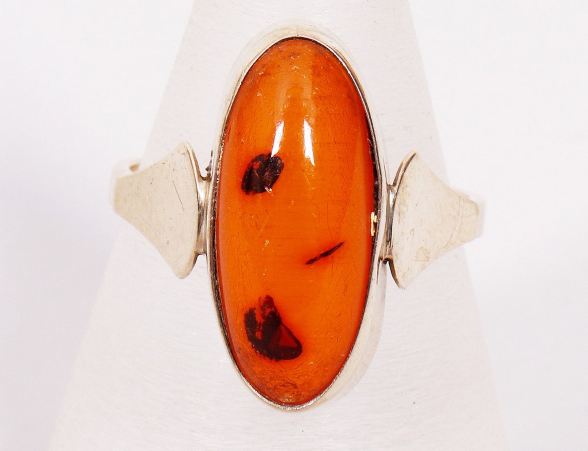 Amber ring, 333 gold, 20th century. - Image 3 of 4