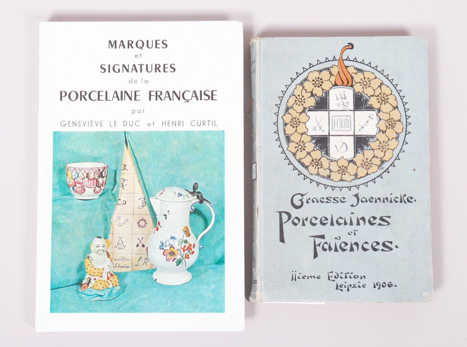 2 Porzellan-Fachbücher auf französischer Sprache 