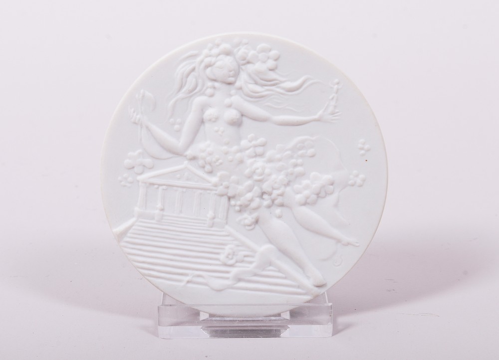 3 medallions, design Peter Strang for Meissen, 1983 - Image 3 of 4