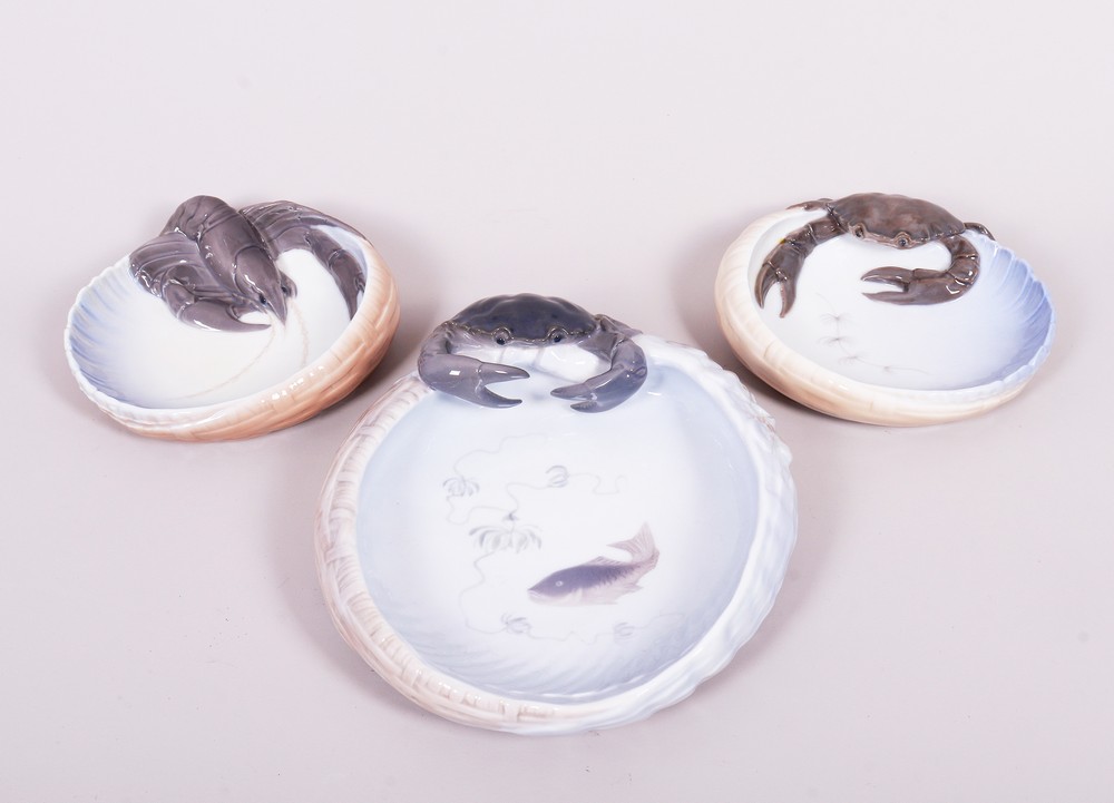3 figurative bowls, design Erik Nielsen for Royal Copenhagen, 20th C. - Image 2 of 6