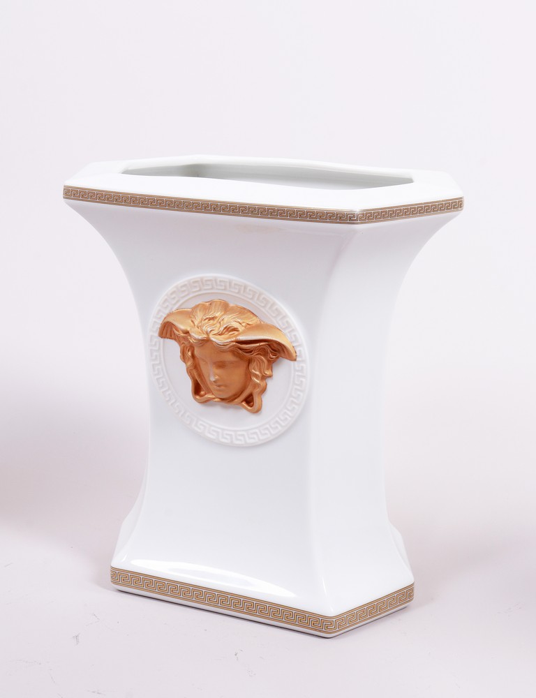Vase set, “Ikarus” shape design Paul Wunderlich/ “Gorgona” decor by Gianni Versace for Rosenthal, 2 - Image 5 of 8