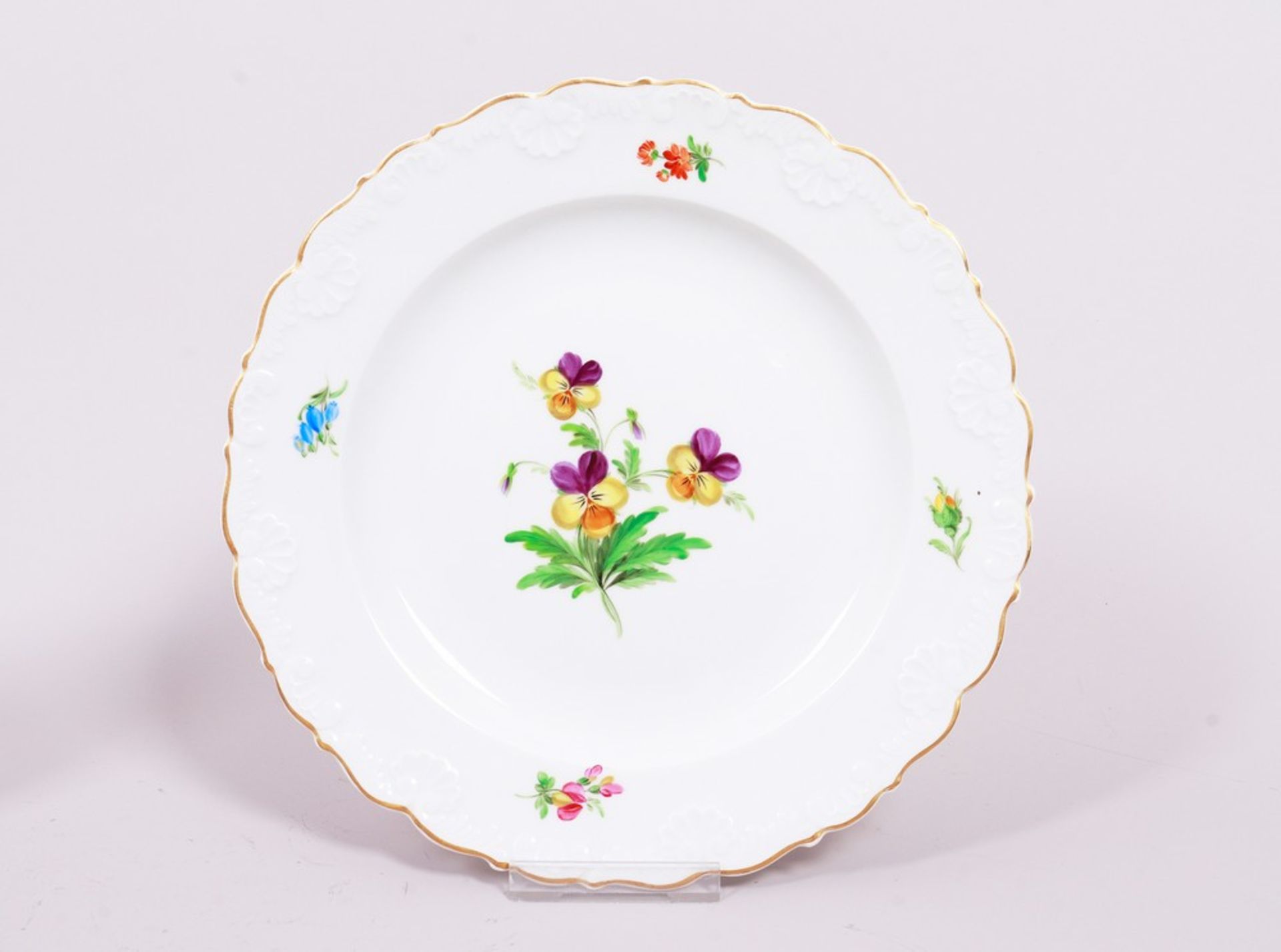 Two plates, Meissen, “Deutsche Blune" (German Flower) decor, Knaufzeit (c. 1900), 2nd choice - Image 2 of 6