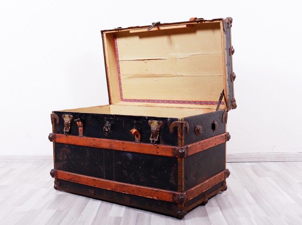 Overseas travel trunk, probably German, c. 1900 - Image 3 of 3
