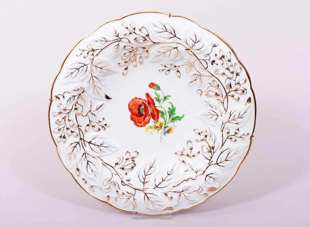 Large wall plate, Meissen, “Deutsche Blume” decor, Pfeiffer period