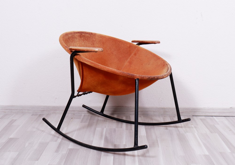 “Balloon Chair” rocking chair, design Hans Olsen for Lea Design, 1960s - Image 3 of 4