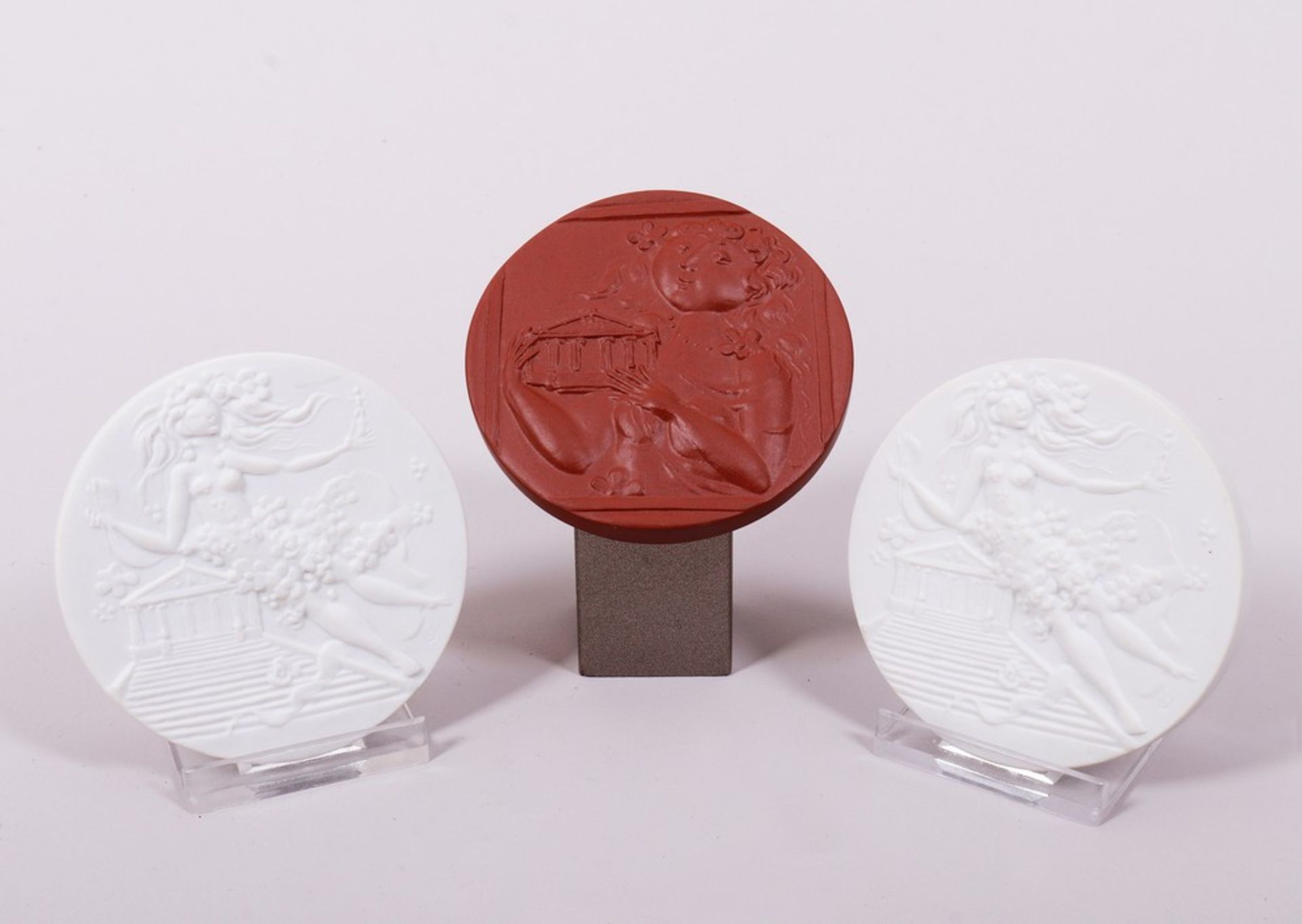 3 Medaillen, Entwurf Peter Strang für Meissen, 1983