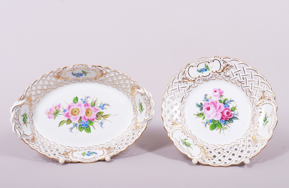 A three-piece collection of porcelain with an openwork edge, Meissen, 20th C. - Image 2 of 6