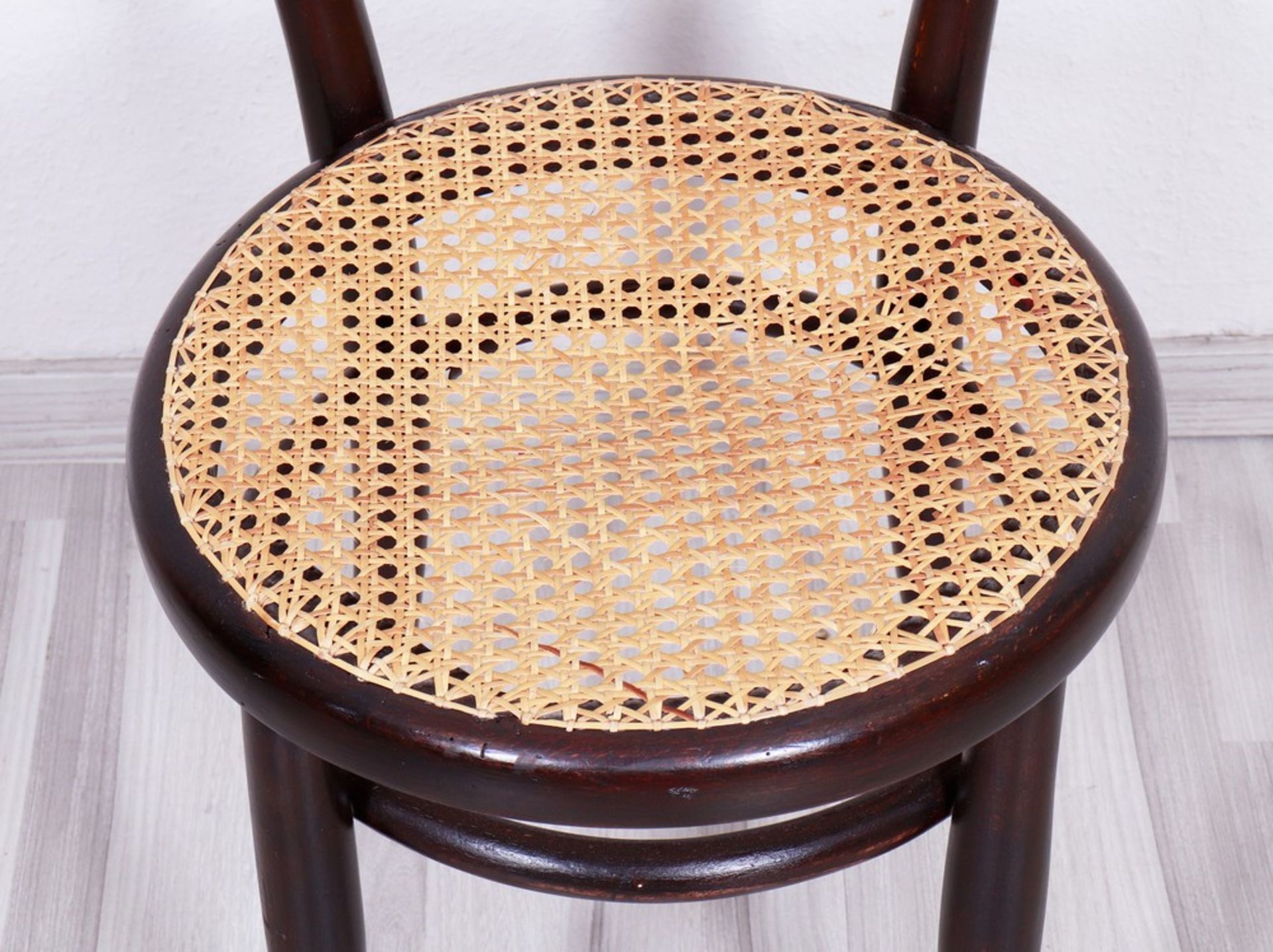 Kleiner Bistro-Stuhl, wohl Thonet, 1. Hälfte 20.Jh. - Bild 3 aus 5