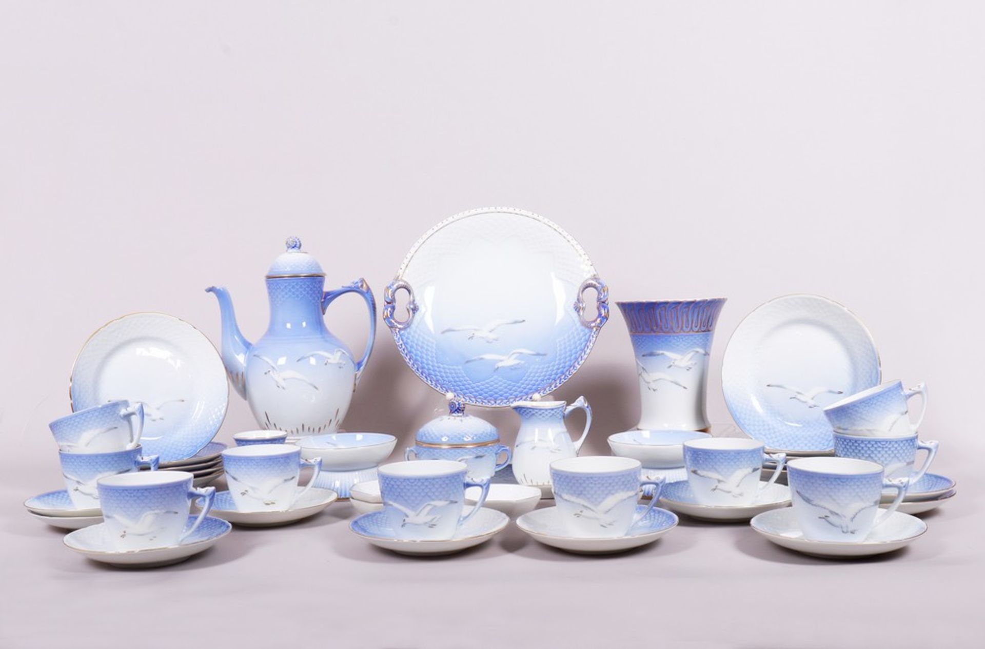 Coffee service for 10 people, design Fanny Garde for Bing & Grondahl, decor “Seagull”, 20th C.