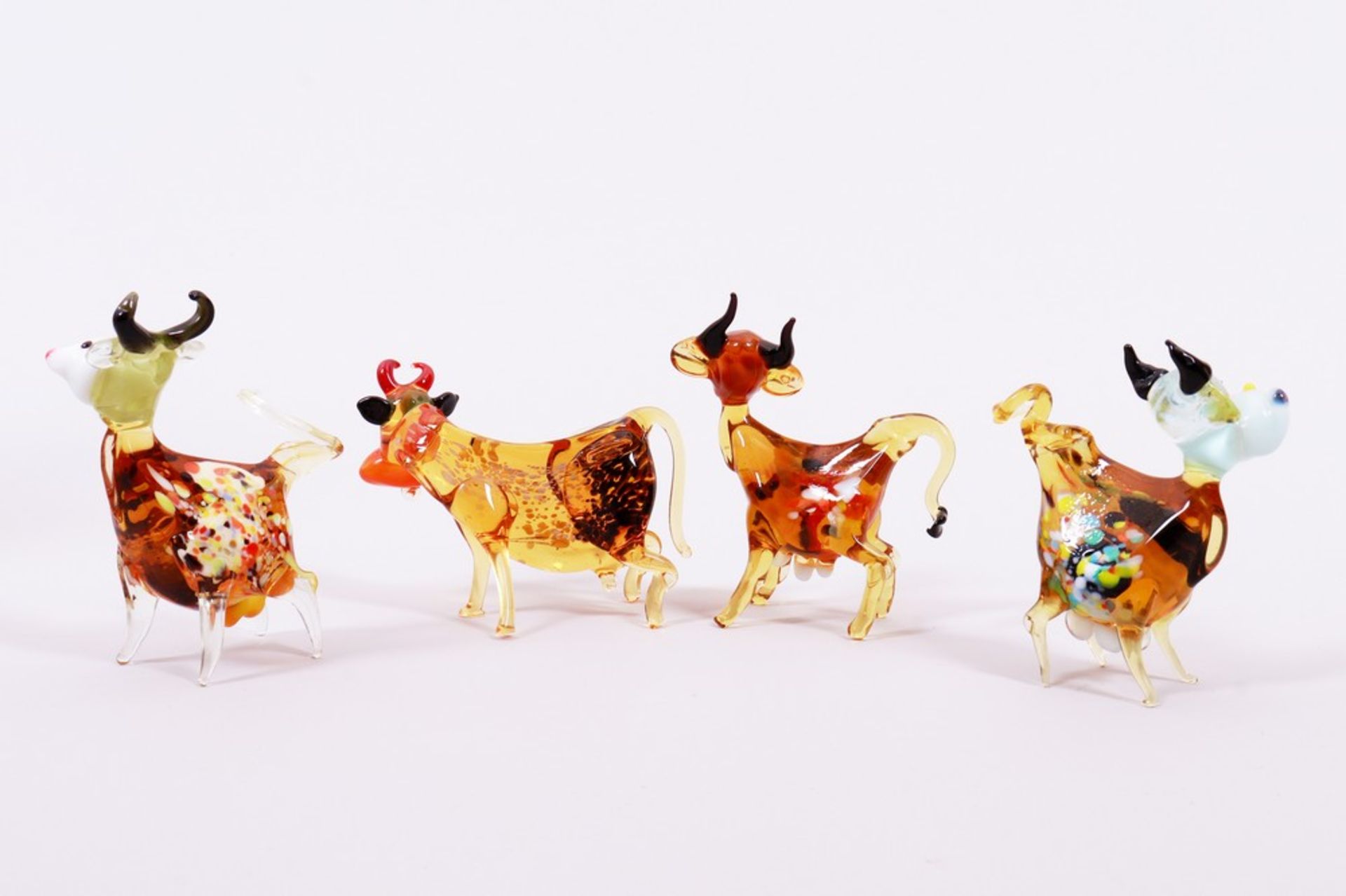 4 glass cows, probably Italy, 20th C. - Image 2 of 3