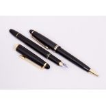 Mechanical pencil and converter fountain pen with leather case, including Reform, Nieder-Ramstadt,