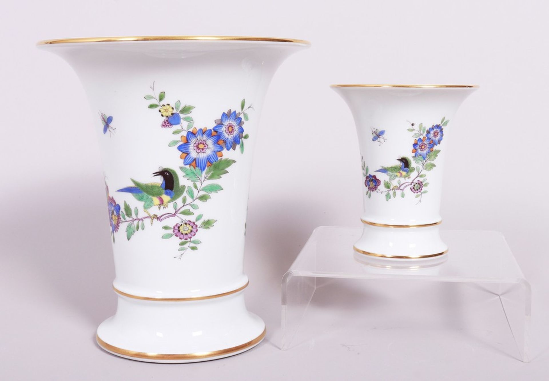Small and large funnel vase, Meissen, "Kakiemon decor", 20th C. - Image 2 of 5