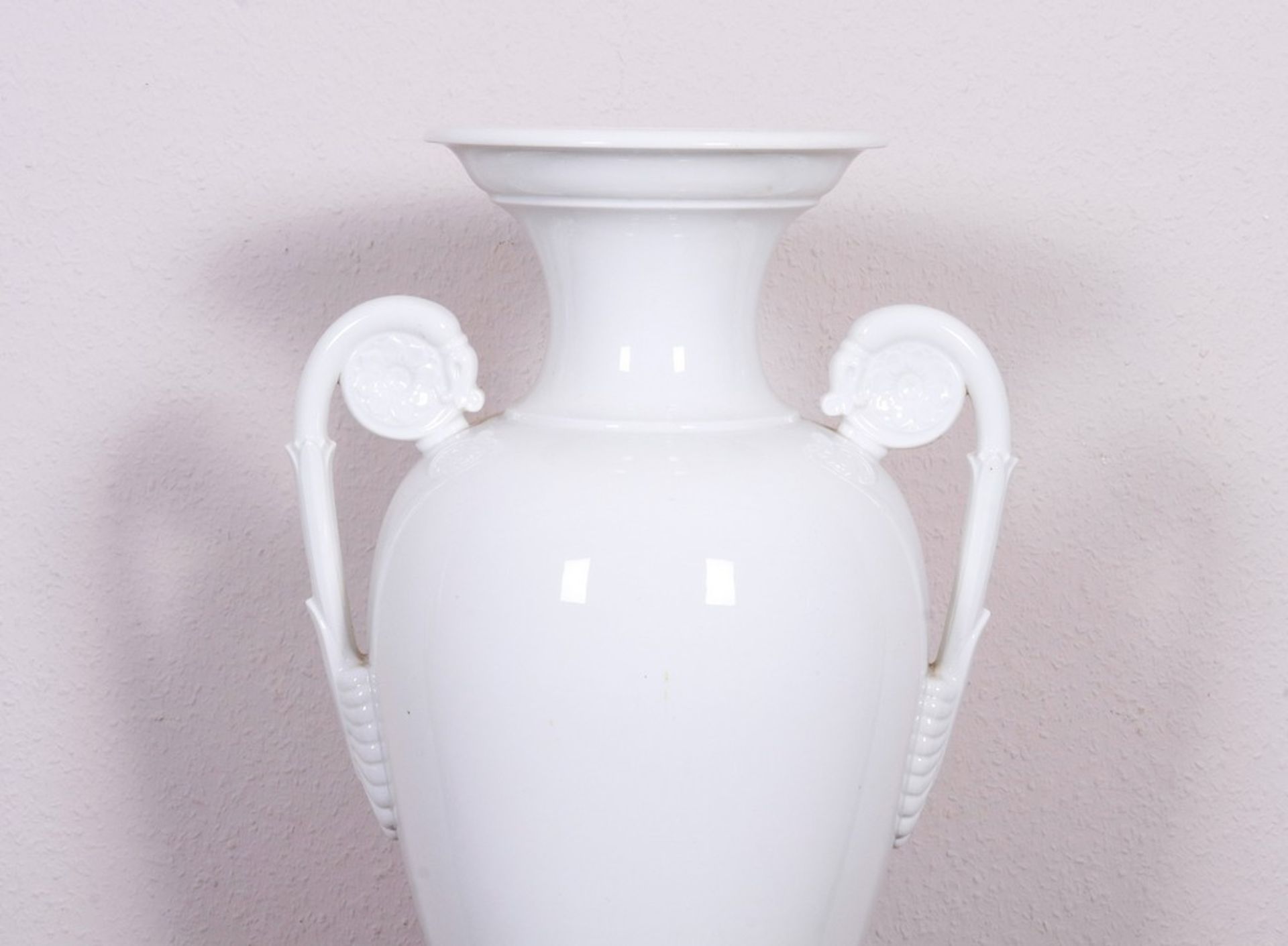 Large amphora vase with insert, design Karl Friedrich Schinkel, manufactured by KPM-Berlin, 20th C. - Image 2 of 10