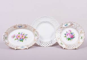 A three-piece collection of porcelain with an openwork edge, Meissen, 20th C.