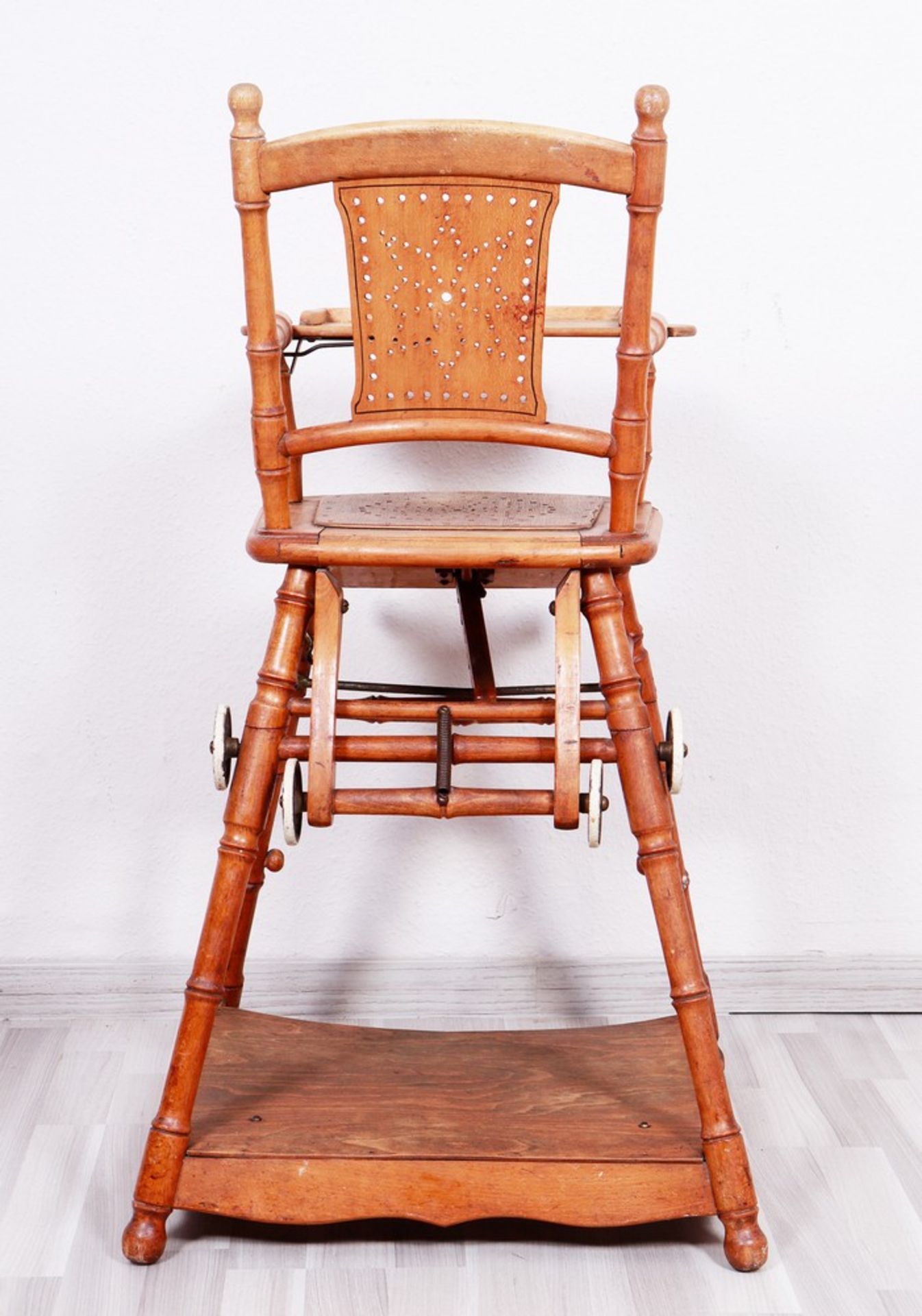 Convertible children's chair/high chair, German, c. 1920/30 - Image 4 of 4