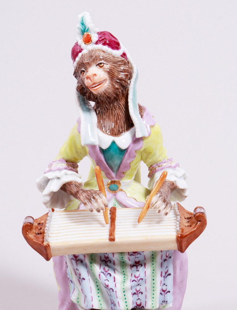 "Monkey with zither" for the "Affenkapelle", design 2019 by Silke Ebermann for Meissen, limited edi - Image 2 of 12