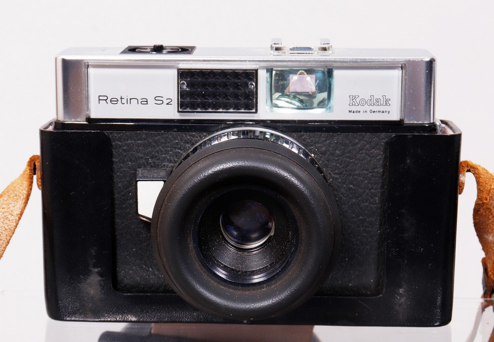 5 viewfinder cameras, Zeiss/Iloca/Kodak, 1950s/60s - Image 4 of 6