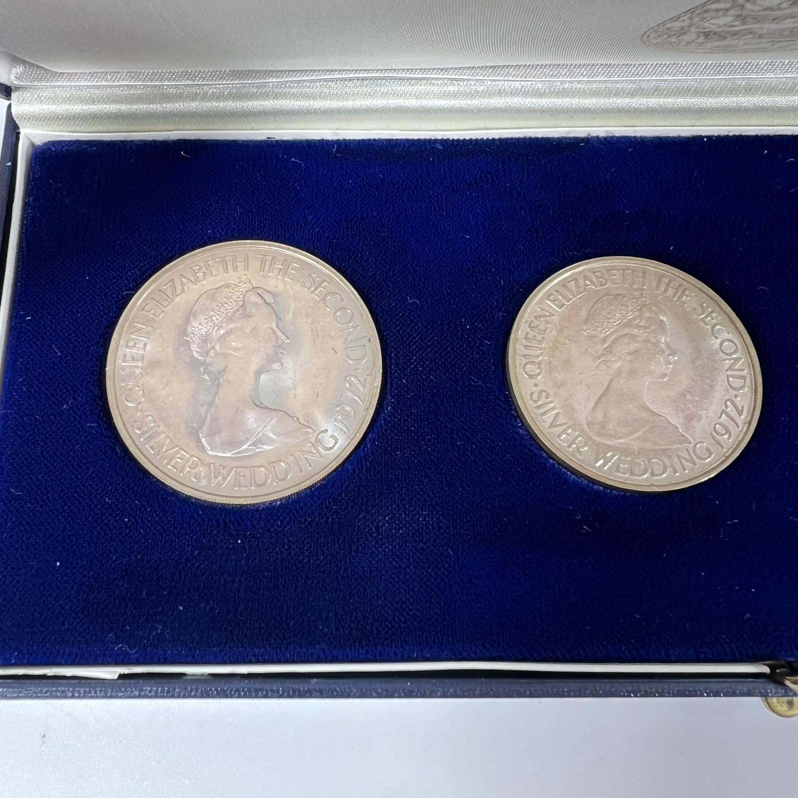 1972 Queen Elizabeth II Silver Wedding Jersey 4 coin set in case - Image 2 of 5