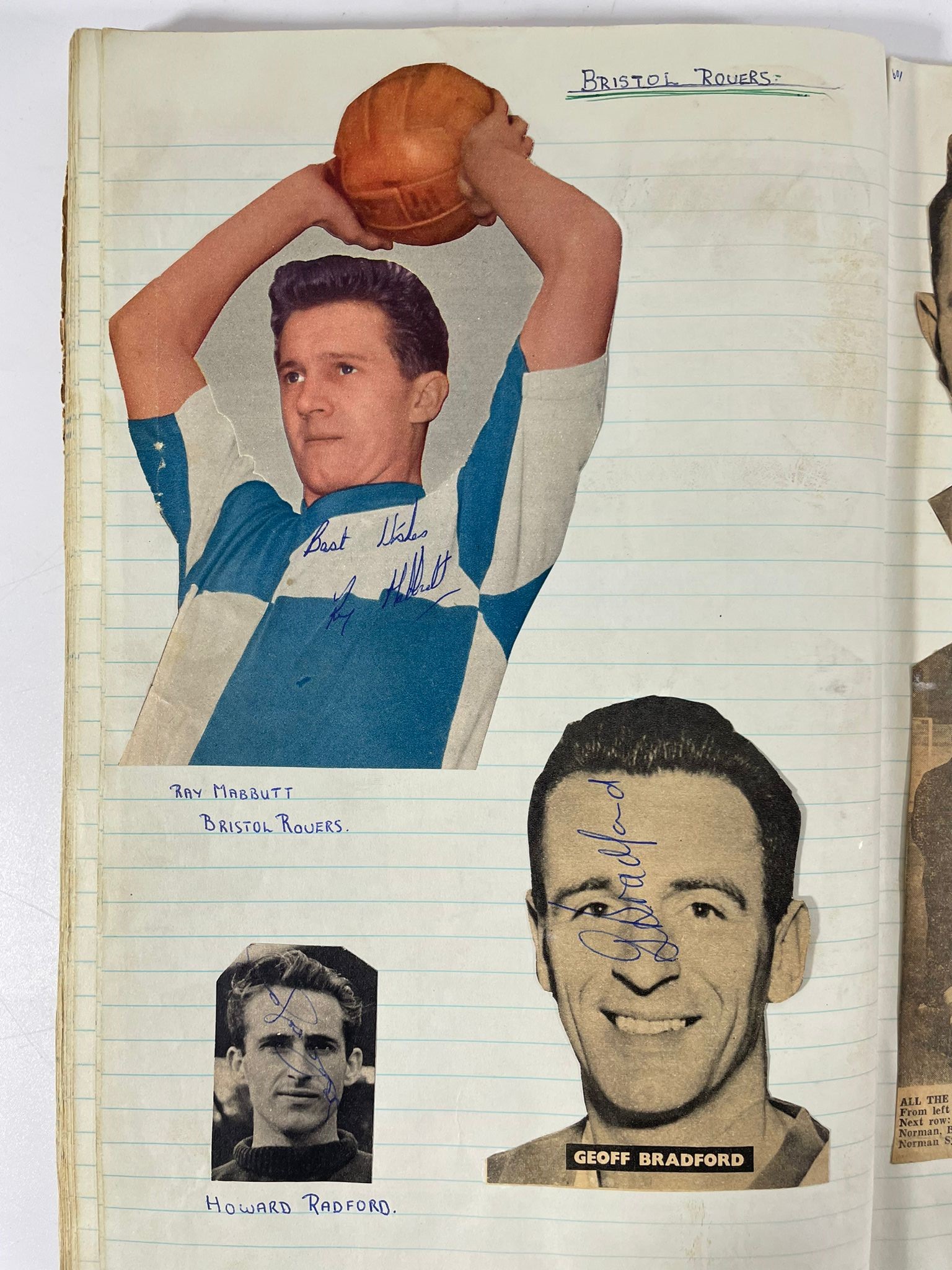 A 1960's football album containing signed autographs from players on cuttings. Players from - Bild 9 aus 11