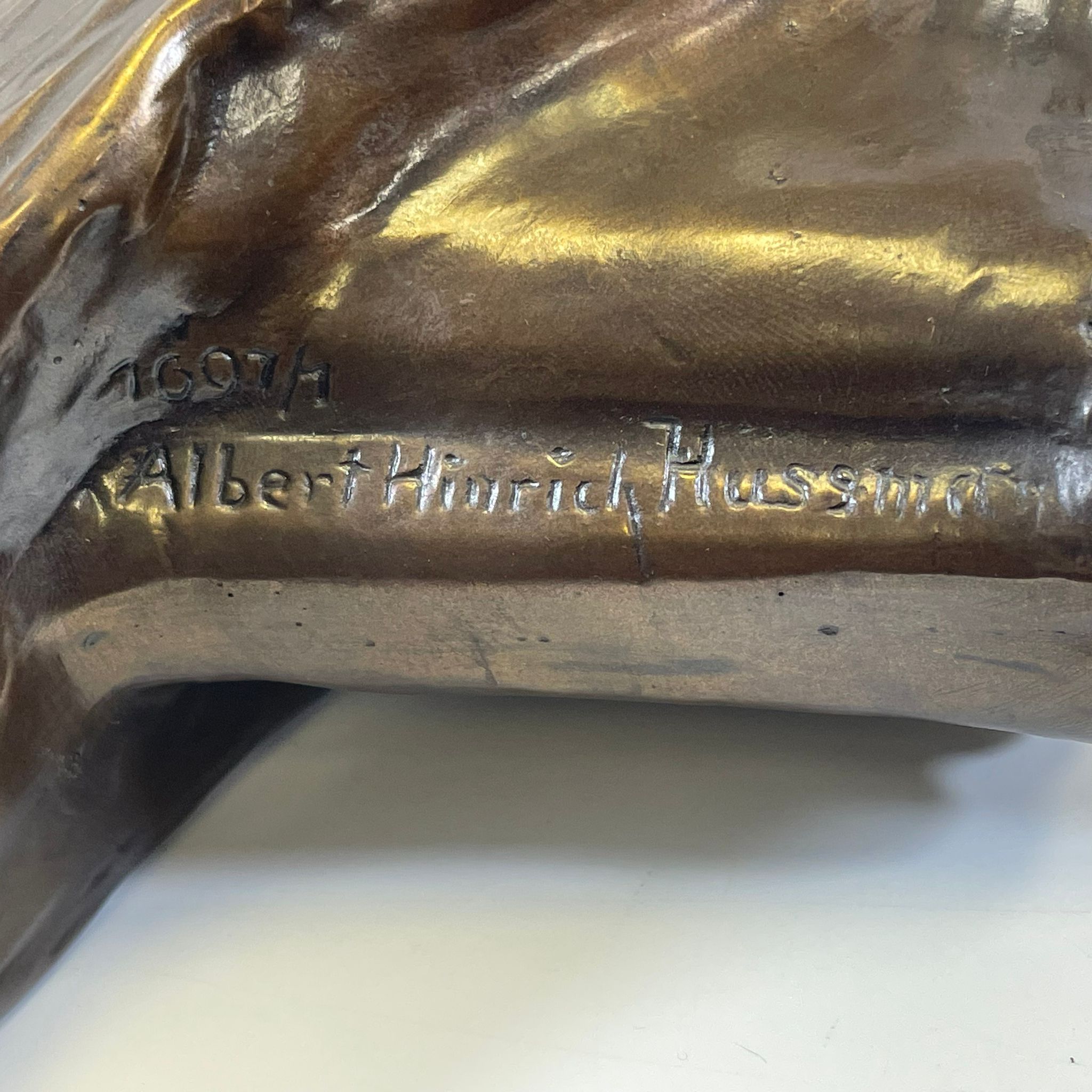 A bronze horses head after Albert Hinrich Hussmann (1874-1946) no. 1697/1.  29cm tall missing base - Image 3 of 6