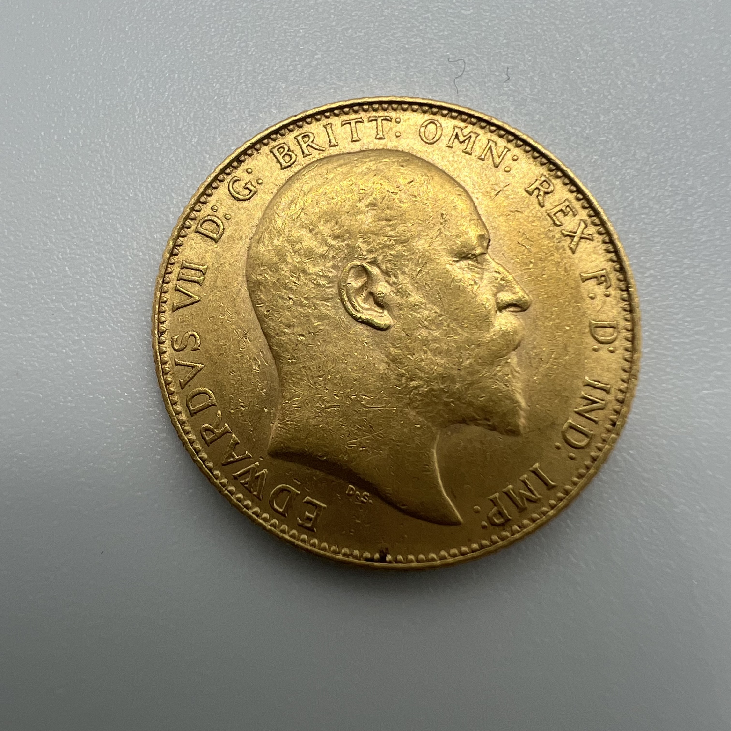An Edward VII gold sovereign coin, dated 1910. - Bild 2 aus 2