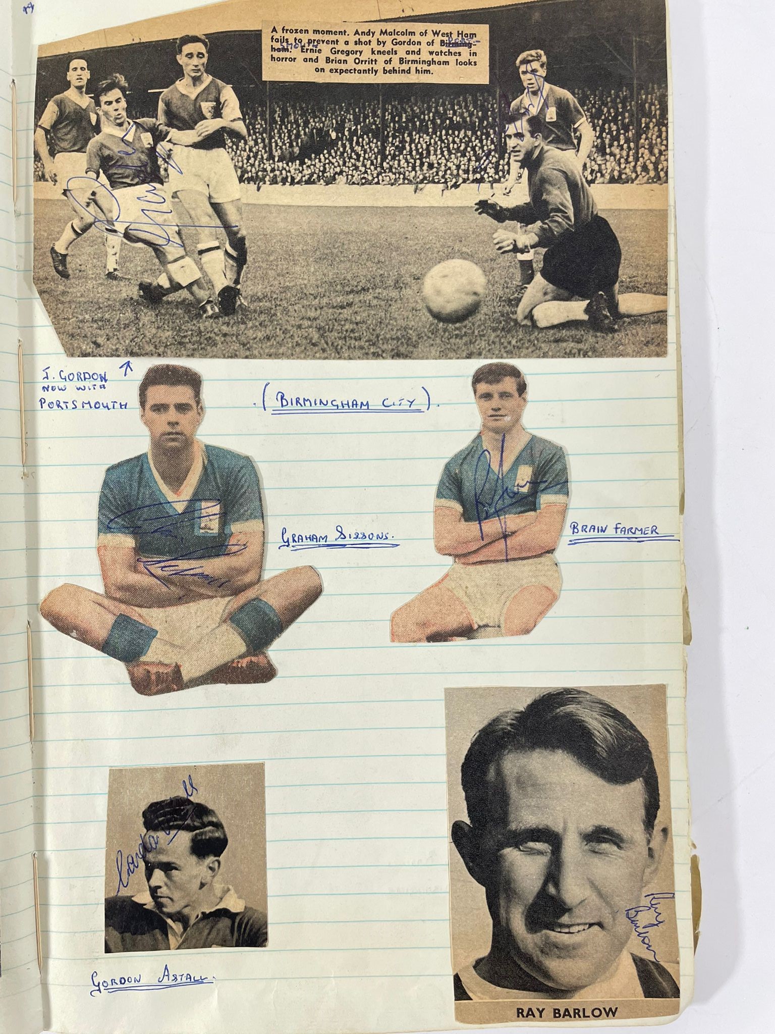 A 1960's football album containing signed autographs from players on cuttings. Players from - Bild 7 aus 11