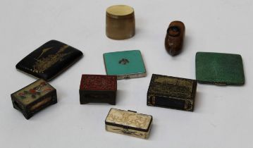 A small mixed lot of collector's items, including Japanese bi-metal and shagreen cigarette cases,