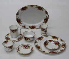 A large quantity of Royal Albert Old Country Roses pattern tea and dinner wares ( quantity)