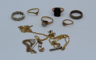 A collection of 9ct gold and precious yellow metal jewellery, to include ring and pendants, 17.8gm