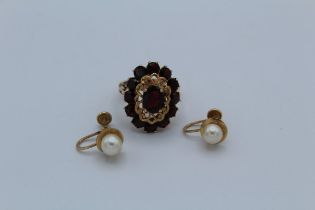 A 14ct gold garnet cluster ring, size Q, gross weight approximately 7.5gm, along with a pair of