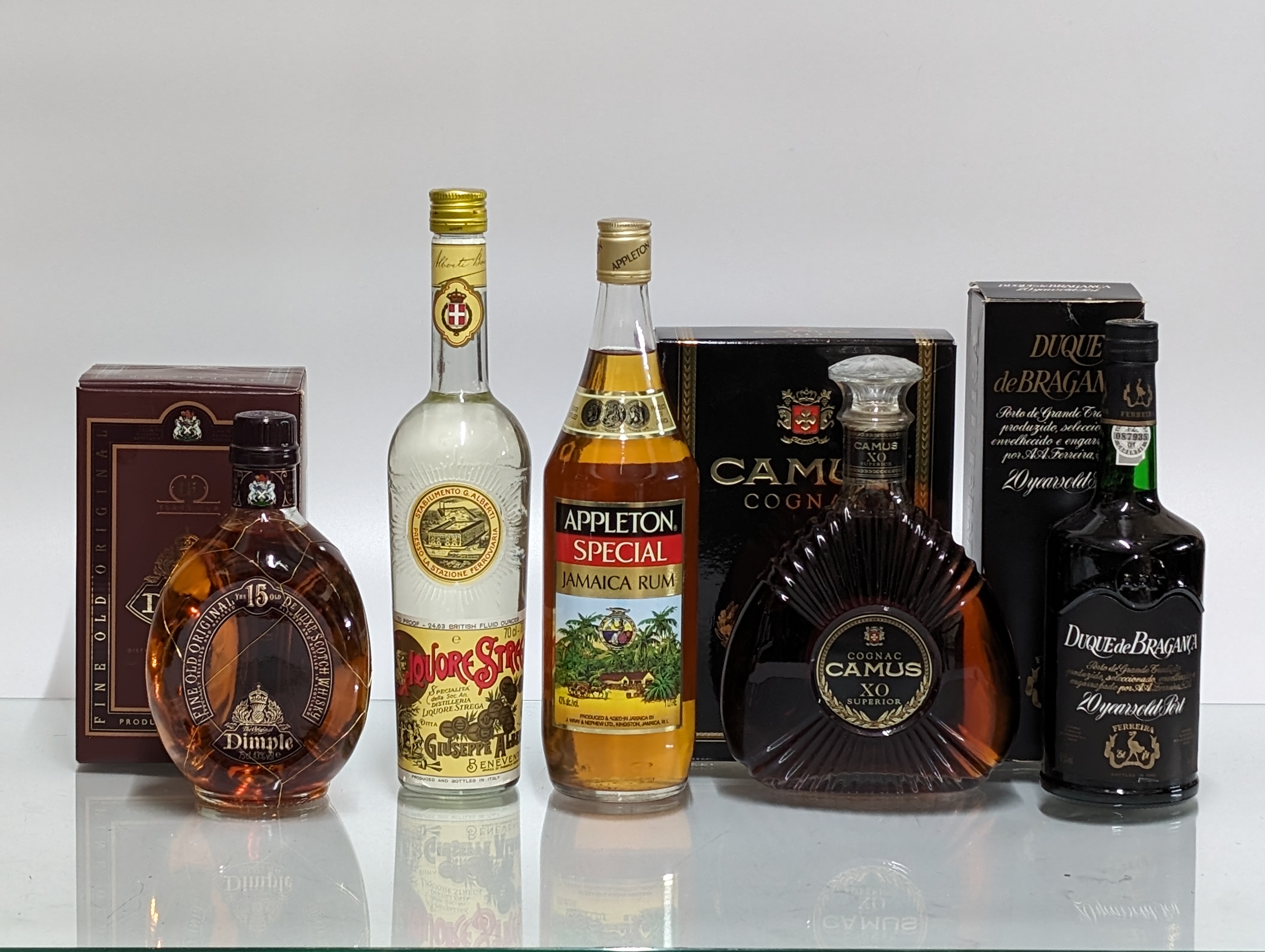 Assorted Spirits and Port, to include: Appleton, Special Jamaica Rum, 43% vol, 1 Litre, one