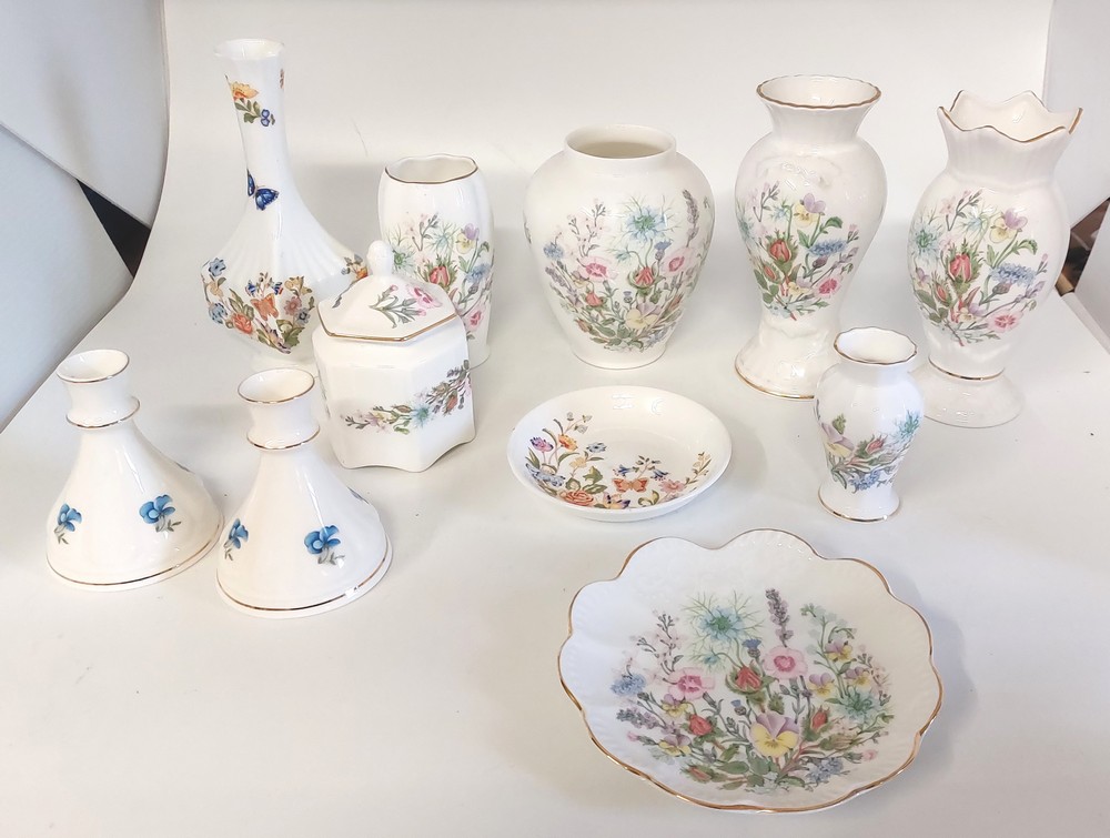 A collection Of Aynsley china, in the Wild Tudor and Cottage Garden pattern. Vases, pin trays and - Image 5 of 7