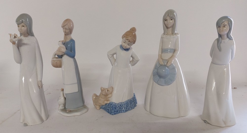 collection of Bone China Spode white glazed figures by Pauline Shone (8) tallest figure 29 cm - Image 5 of 11