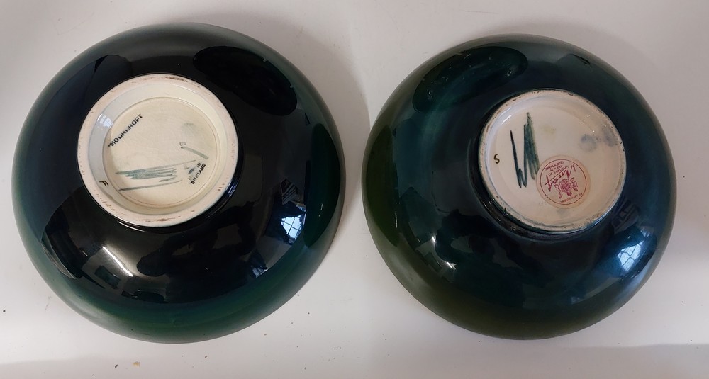 4 x Moorcroft green ground items , various Moorcroft back stamps. Impressed decorated in the - Image 4 of 8