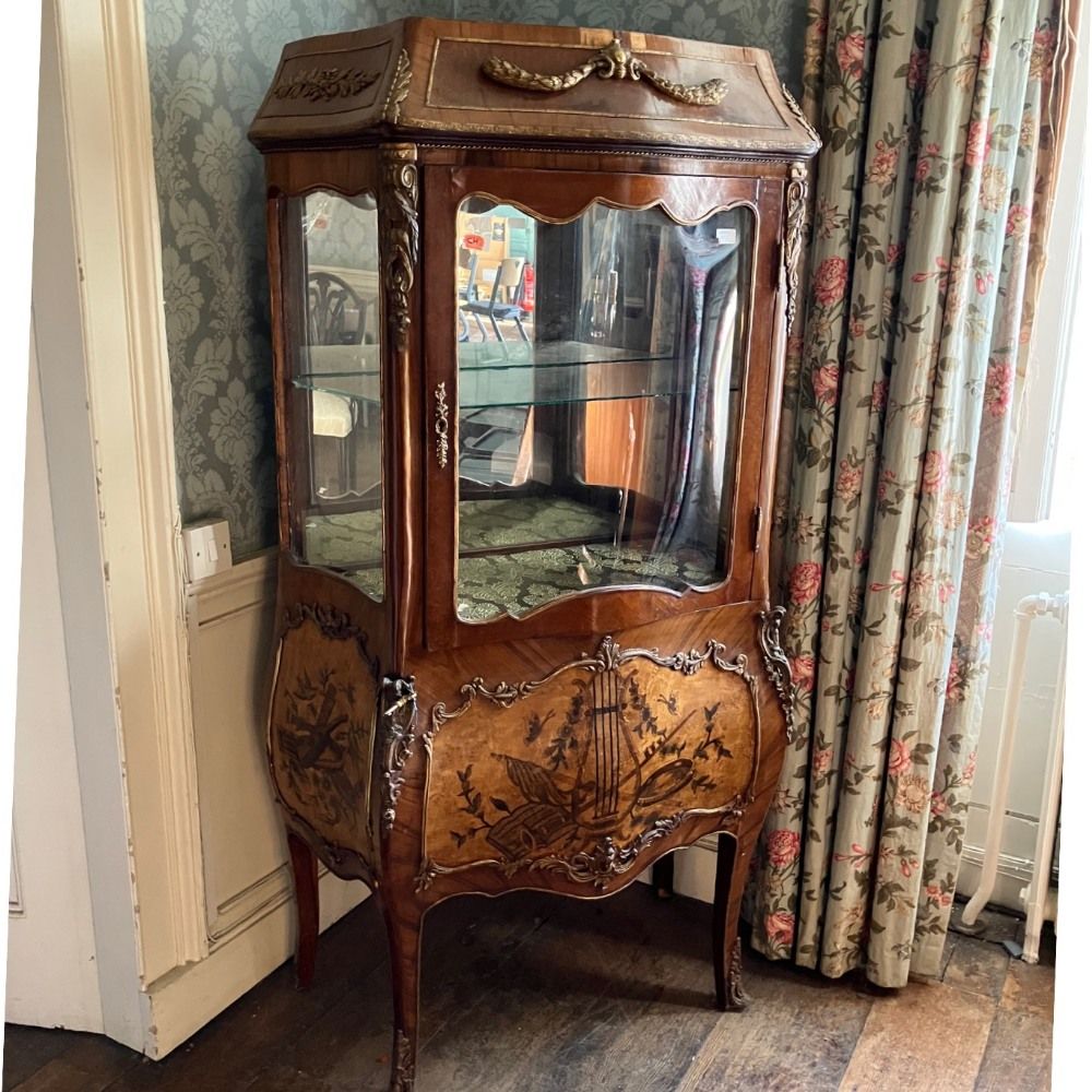 Bishton Hall Day Two: Country House Interiors, Antiques & Collectors Auction