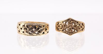 A 9ct gold ring with pierced scrolled decoration, width approx 12mm, size K, along with a a 9ct gold