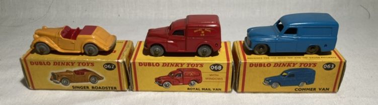 Dublo Dinky: A collection of three boxed Dublo Dinky Toys, Singer Roadster, 062; Commer Van, 063;